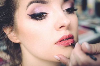 Beauté : comment bien choisir ses faux cils ?