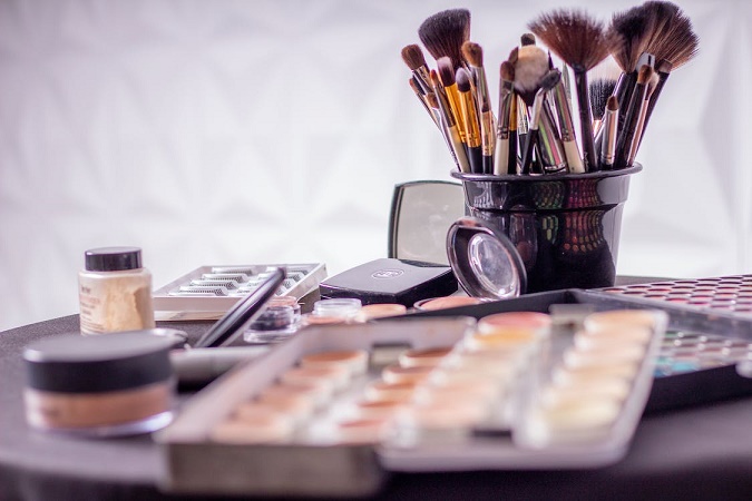 Les produits incontournables de la trousse de maquillage