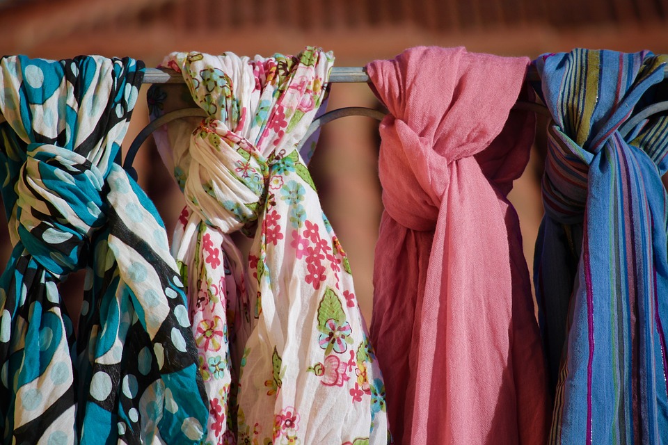 Bien choisir la couleur de son foulard